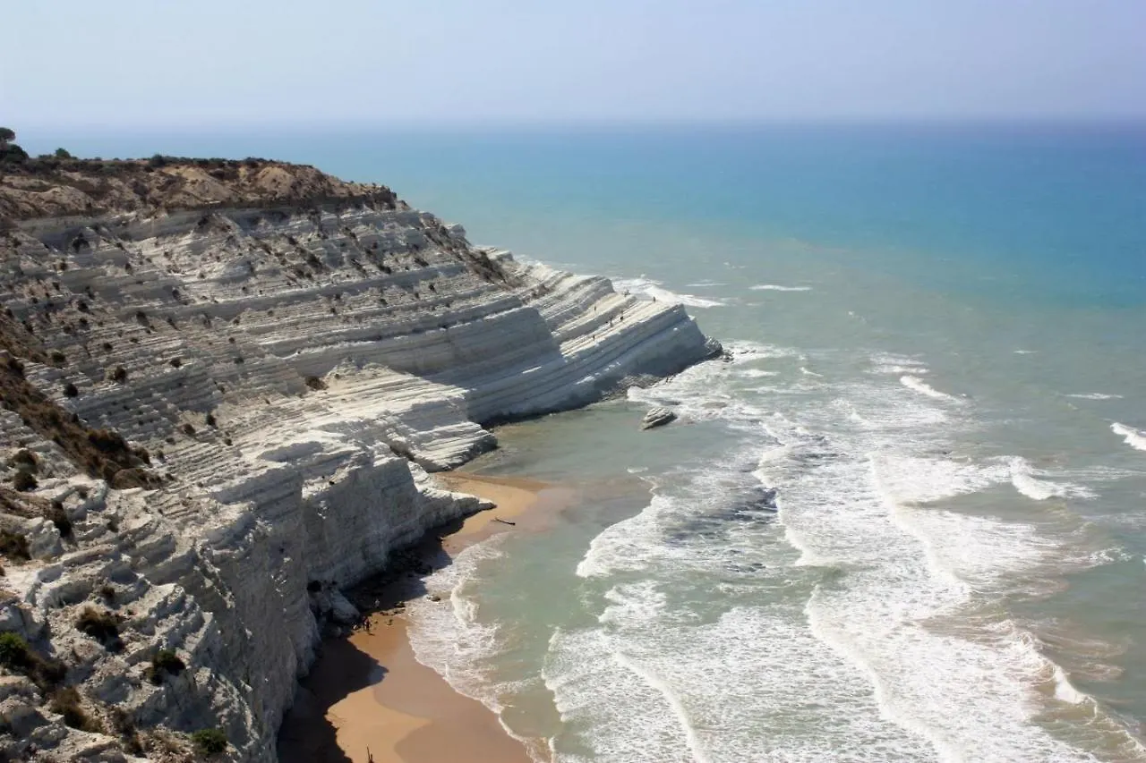 ホテル Baia Dei Turchi Locazione Turistica レアルモンテ